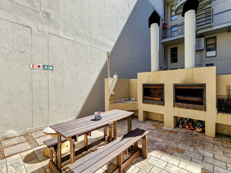 1 Bedroom Property for Sale in De Waterkant Western Cape